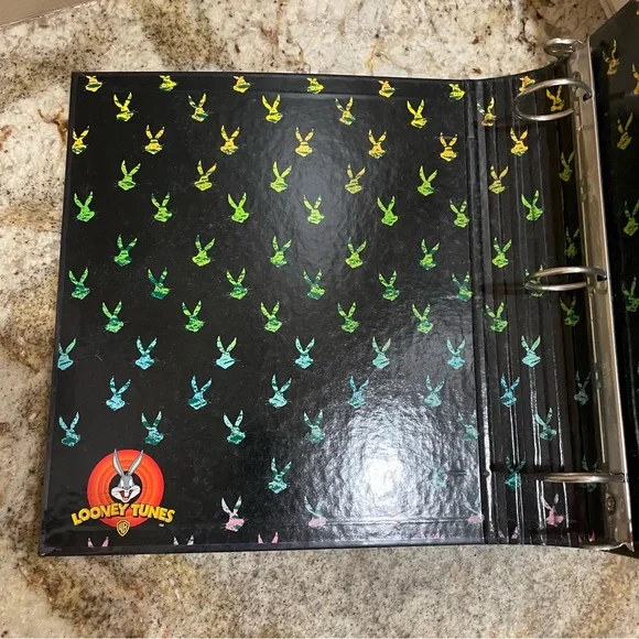 Looney Tunes TAZ the Tasmanian Devil Binder 3-Ring 90s RETRO Vintage New - Picture 4 of 8